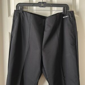 Jones New York pull on black capris pants size 16